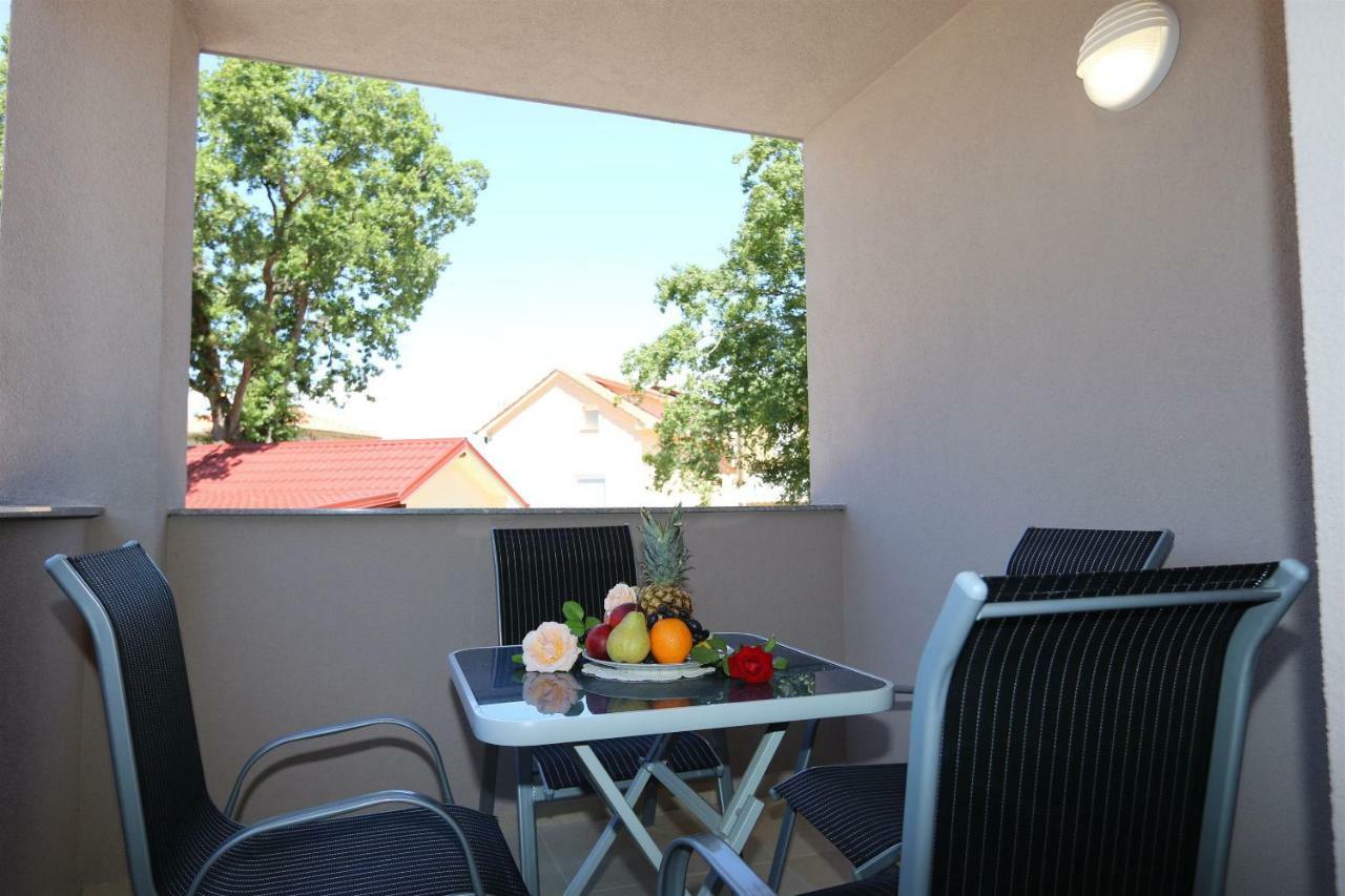 סולינה Apartments Maric-Hlapa מראה חיצוני תמונה