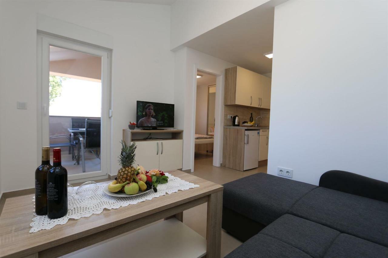 סולינה Apartments Maric-Hlapa מראה חיצוני תמונה