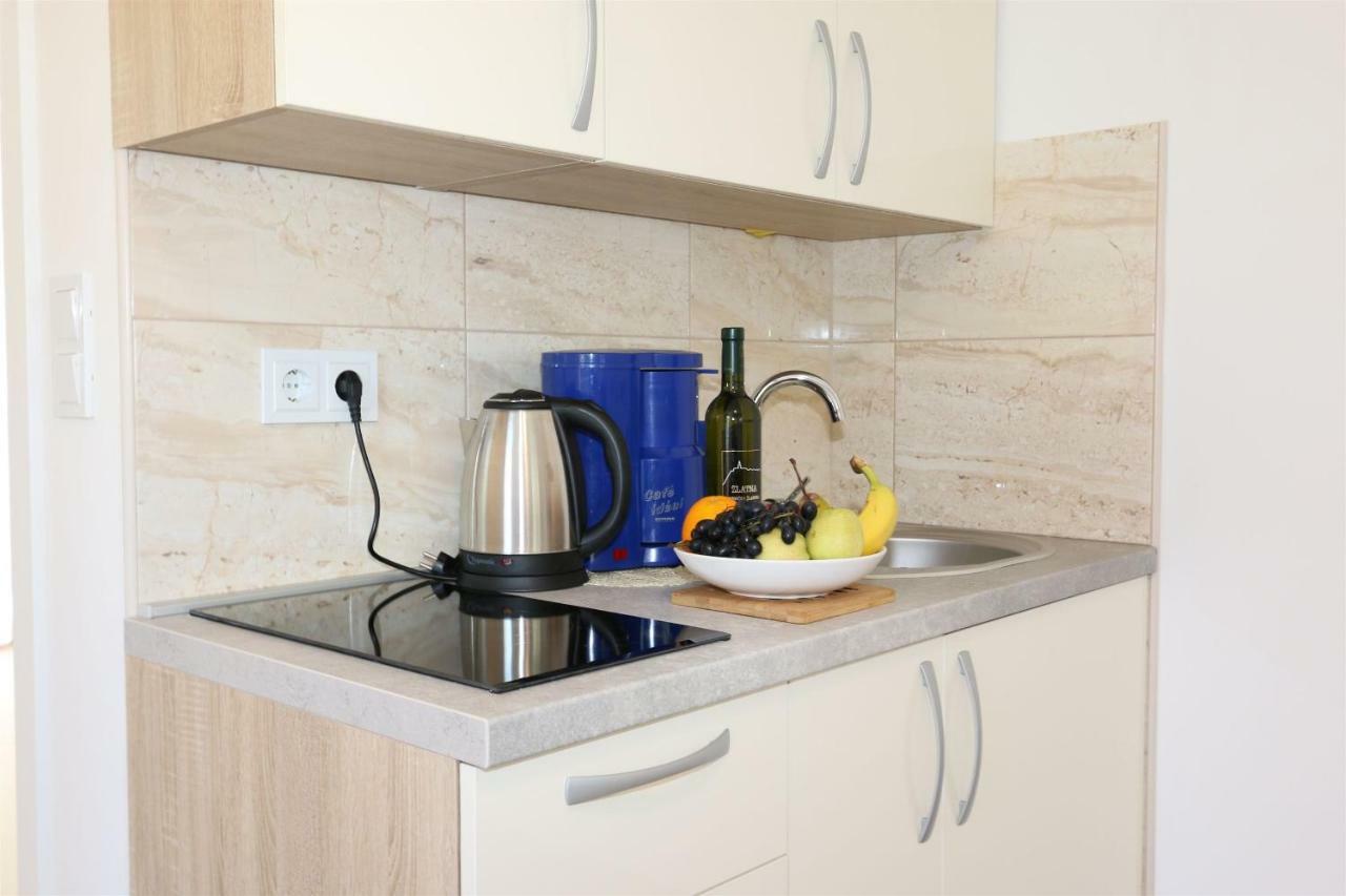 סולינה Apartments Maric-Hlapa מראה חיצוני תמונה
