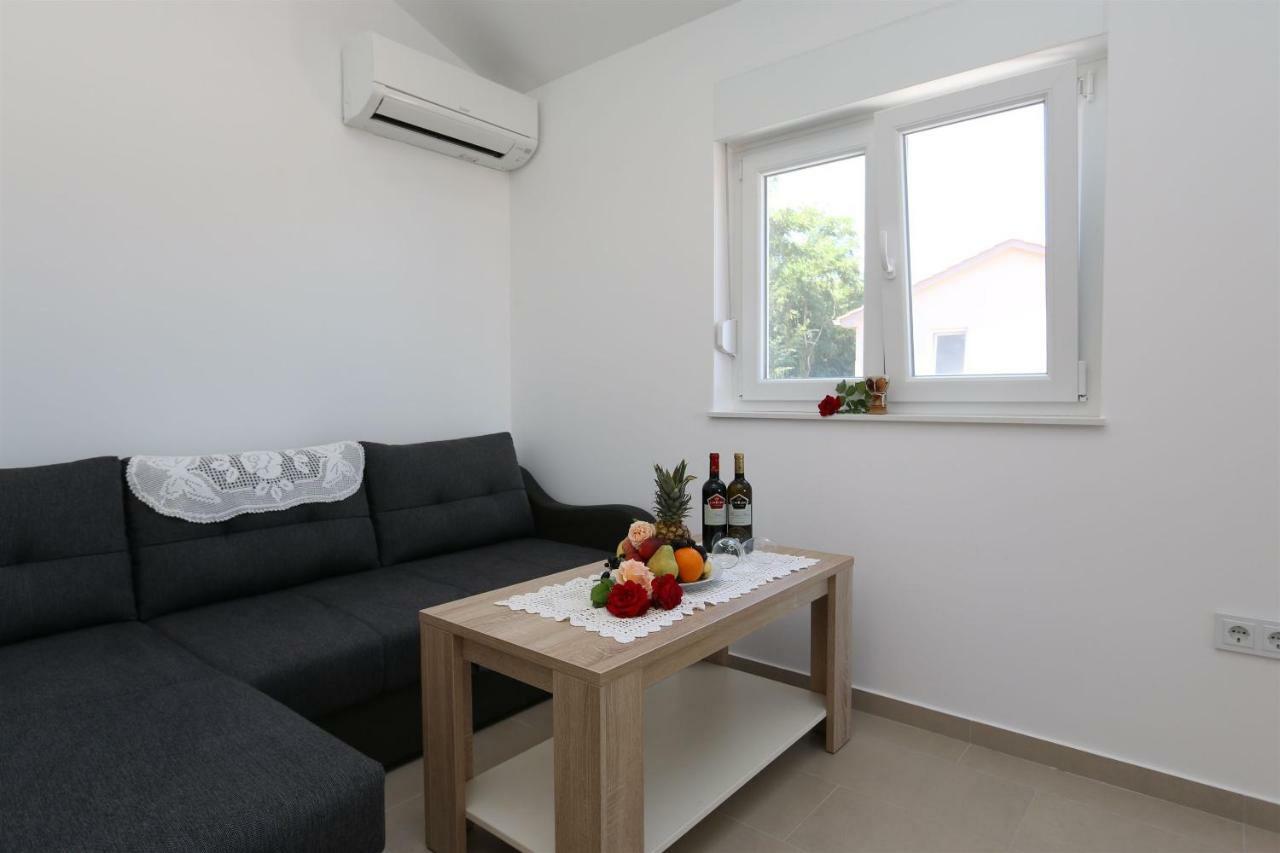 סולינה Apartments Maric-Hlapa מראה חיצוני תמונה