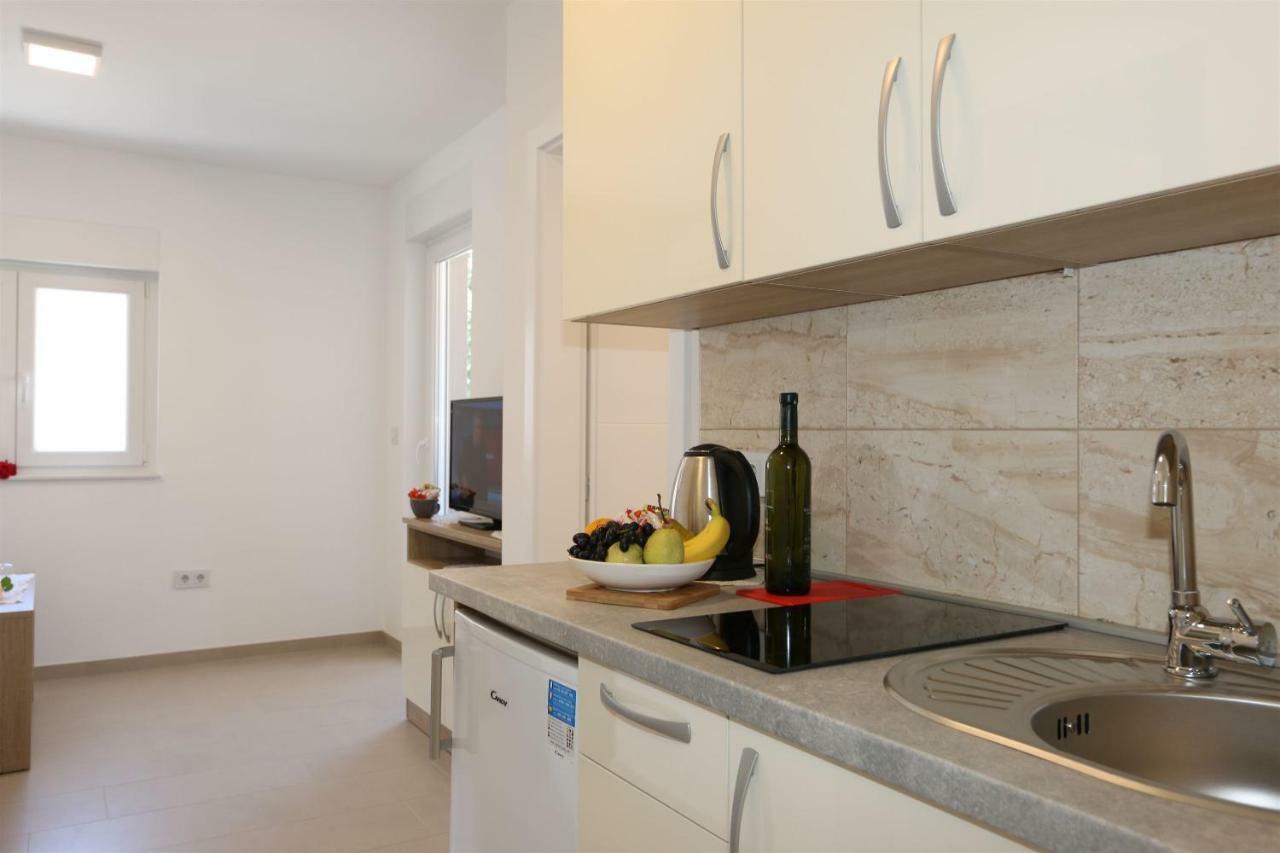 סולינה Apartments Maric-Hlapa מראה חיצוני תמונה